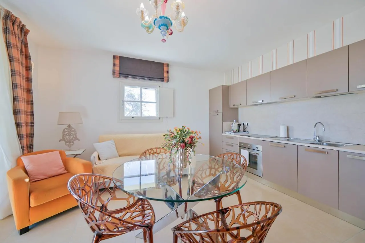 Villa Onofria Sirmione 0*,  Italy