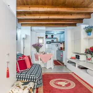 Diana Romantic Loft Rome
